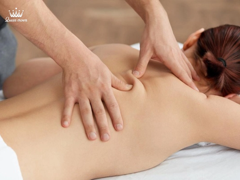 Massage y học cổ truyền và cơ chế tác động lên vùng lưng