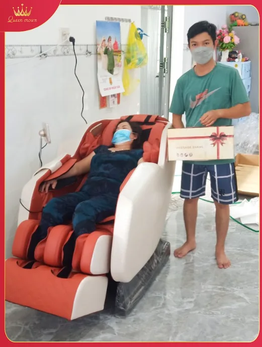 tặng quà cho khách hàng khi mua ghế massage quận 11
