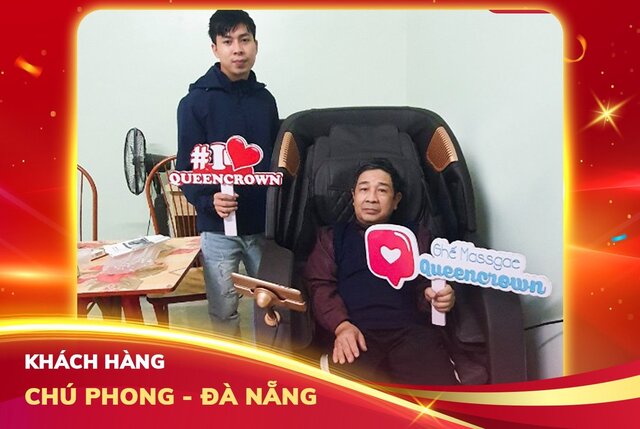 Chú Phong Hân Hoan Rinh Ghế Massage Queen Crown Fantasy M8 Về Nhà Đón Tết Rộn Ràng