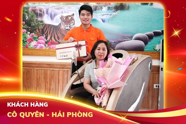 Cô Quyên “Mê Mệt” Không Rời Ghế Massage Queen Crown LX888 Plus