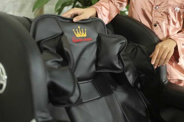 Ghế massage Queen Crown là một trong những hãng ghế massage tốt cho bà bầu