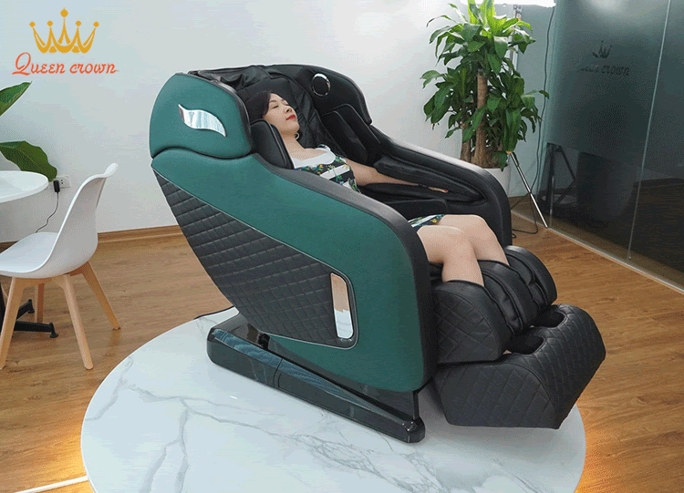 chữa đau vai gáy bằng bấm huyệt