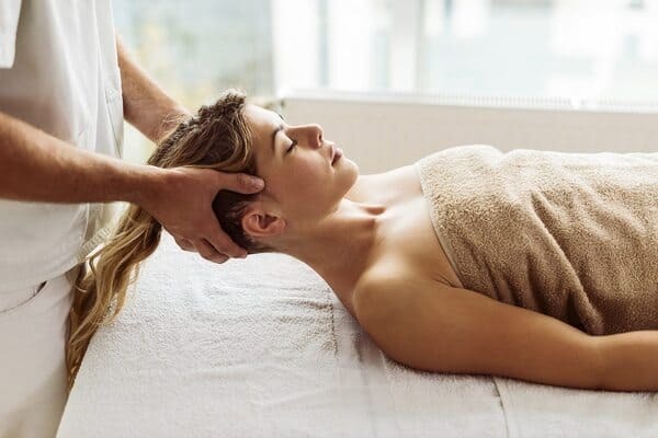 Các Huyệt Trên Đầu