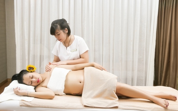 cách massage bụng bầu