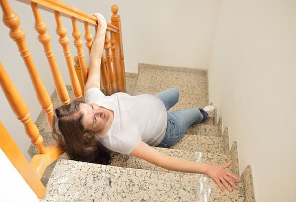 cách tập đi sau khi tháo bột