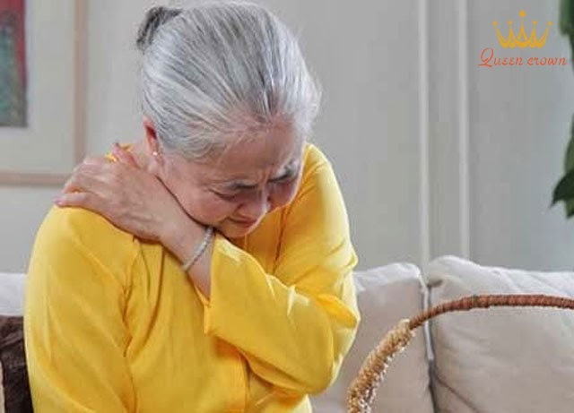 đau nhức xương khớp ở người già