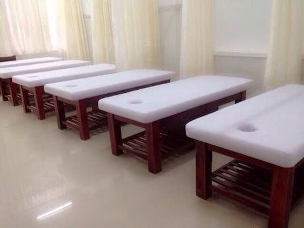 giường massage trị liệu