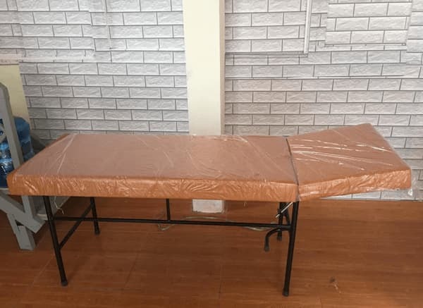 giường spa chân sắt