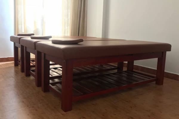 giường spa gỗ