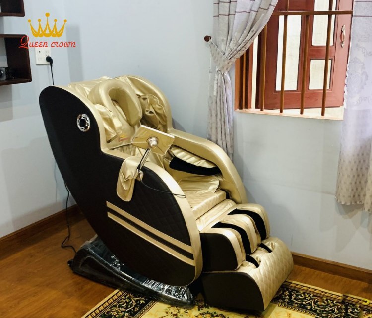 Lau khô ghế massage sau khi vệ sinh
