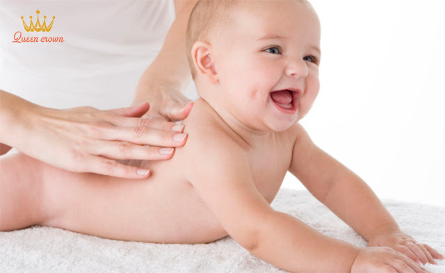Massage giúp bé được thư giãn, thoải mái