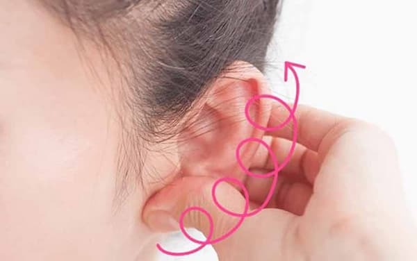 xoa bóp khi thức dậy buổi sáng