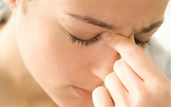 xoa bóp khi thức dậy buổi sáng