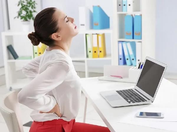 #Đau Cột Sống Thắt Lưng Ở Người Trẻ: Nguyên Nhân, Cách Khắc Phục