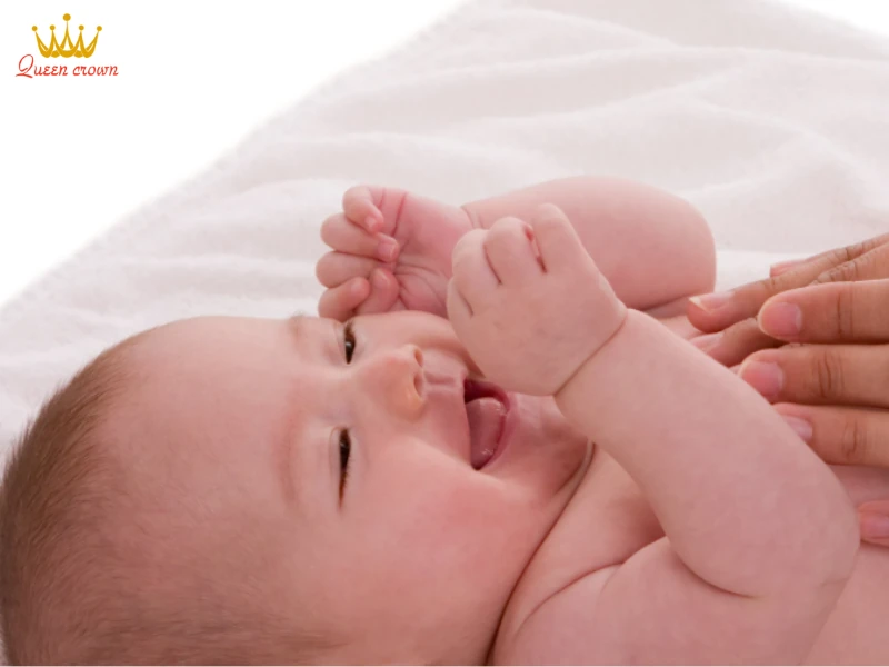 Các bước chuẩn bị trước khi massage mặt cho bé