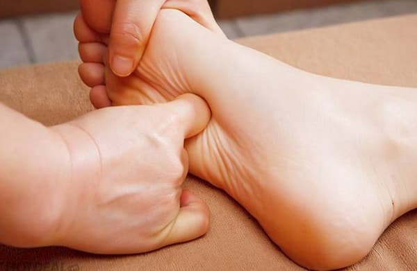 #Huyệt Nội Đình Là Gì? Vị Trí Và Cách Bấm Huyệt