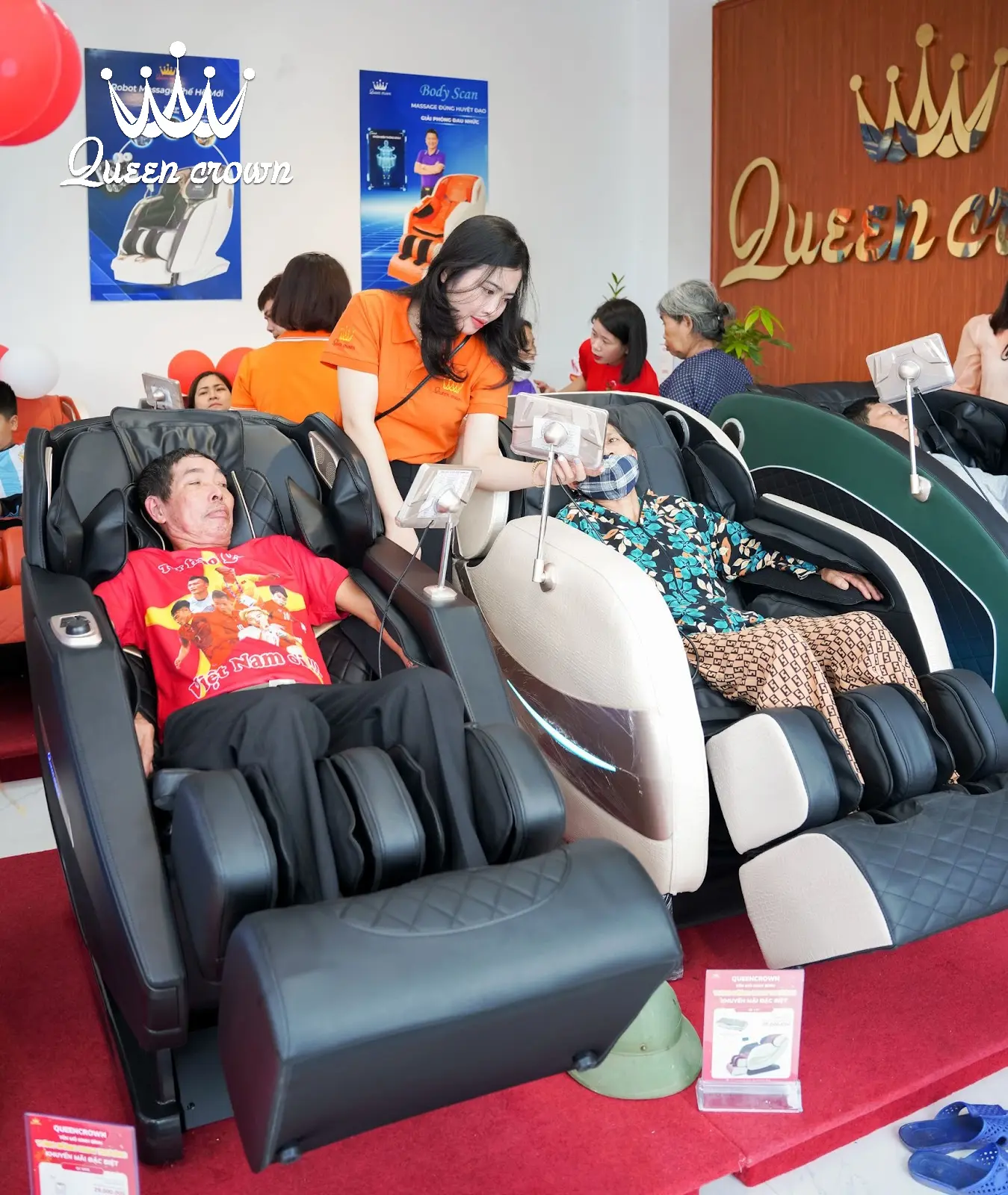 nhân viên tư vấn nhiệt tình chu đáo