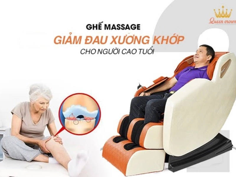 Ghế massage giúp xoa dịu cơn đau nhức xương khớp cho người cao tuổi